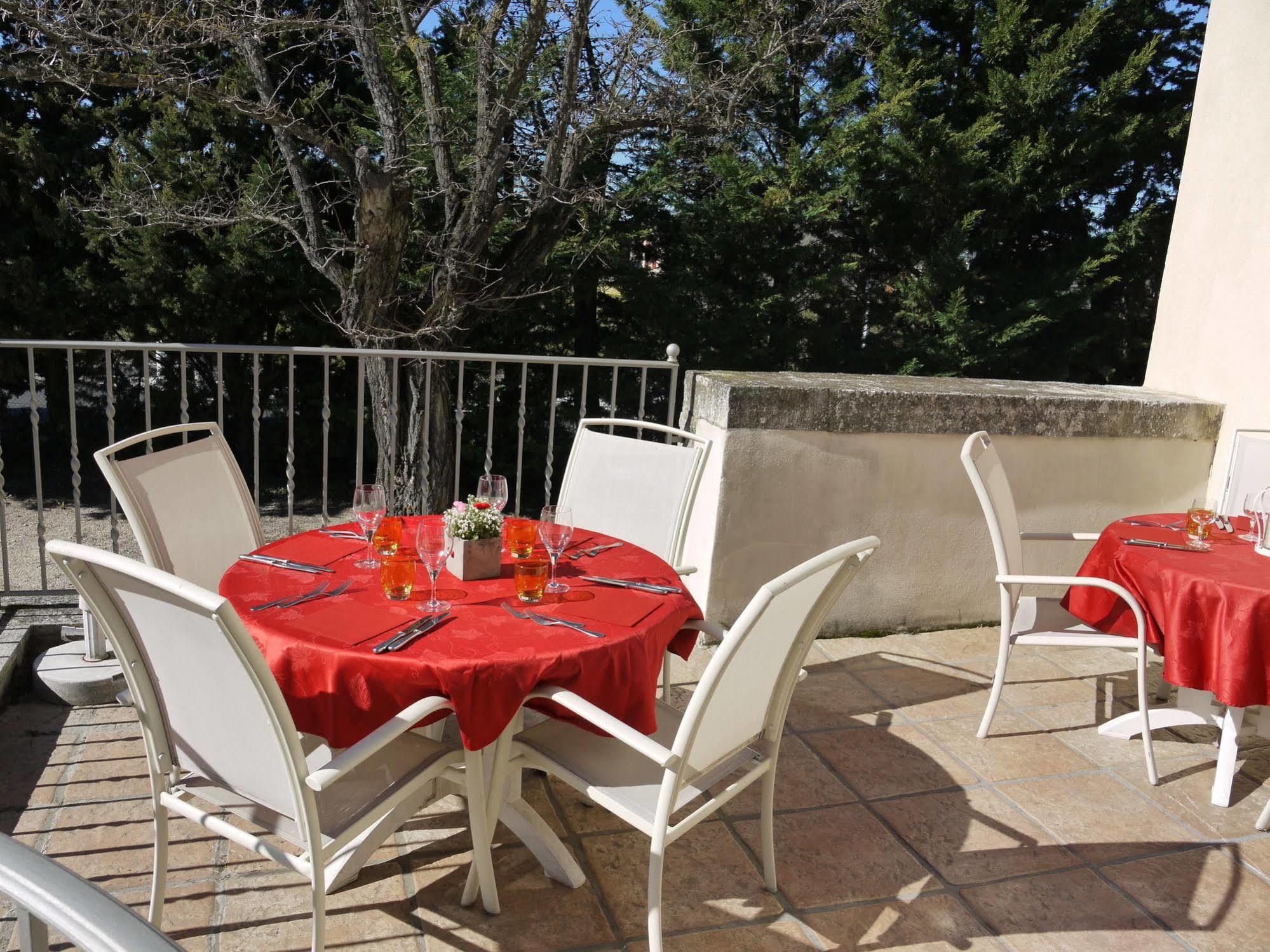 Castel Mireio Bed & Breakfast Cairanne Exterior photo